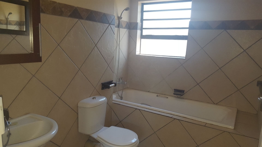 2 Bedroom Property for Sale in Potchefstroom North West